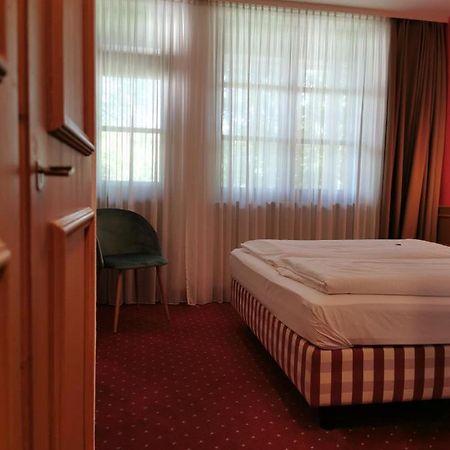 Landhotel Oelmuehle Mombris ภายนอก รูปภาพ