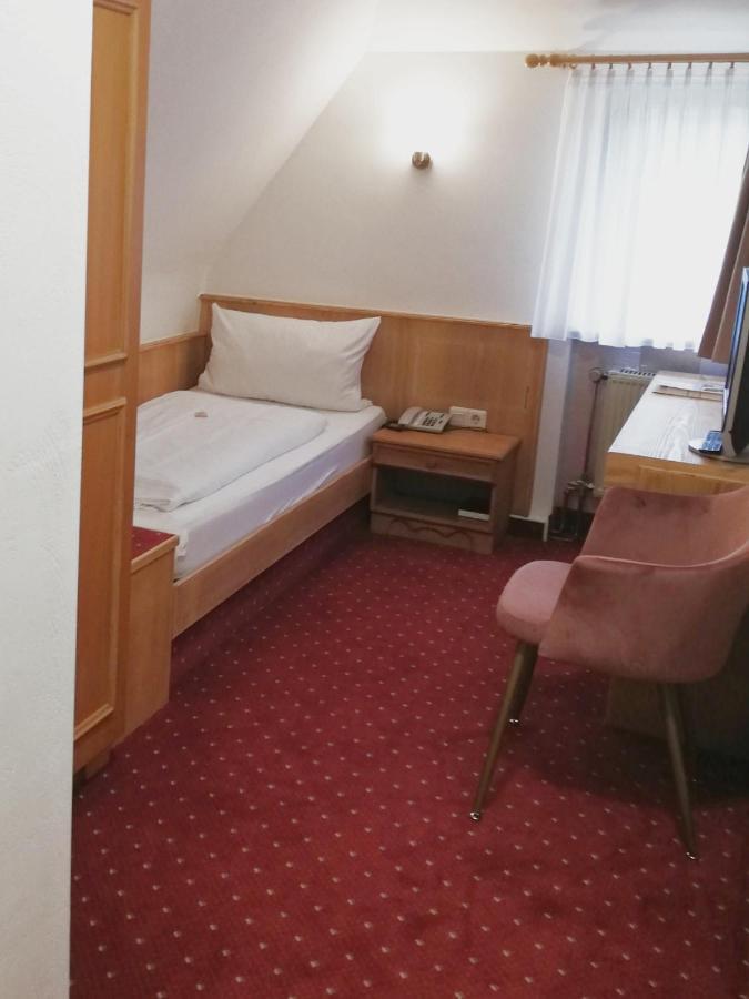 Landhotel Oelmuehle Mombris ภายนอก รูปภาพ