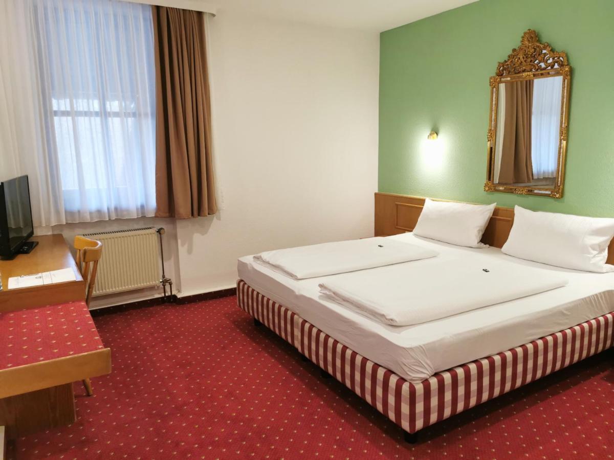 Landhotel Oelmuehle Mombris ภายนอก รูปภาพ
