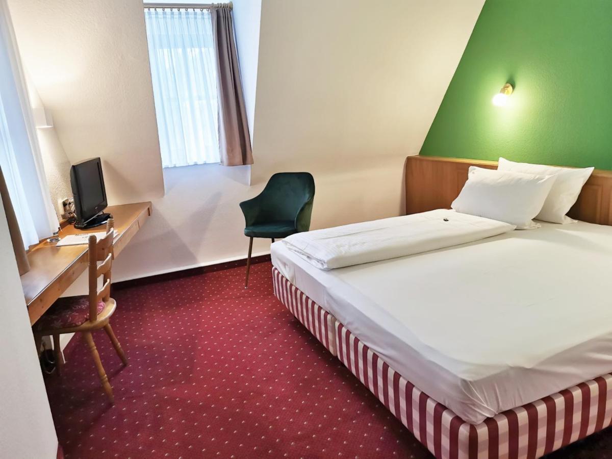 Landhotel Oelmuehle Mombris ภายนอก รูปภาพ