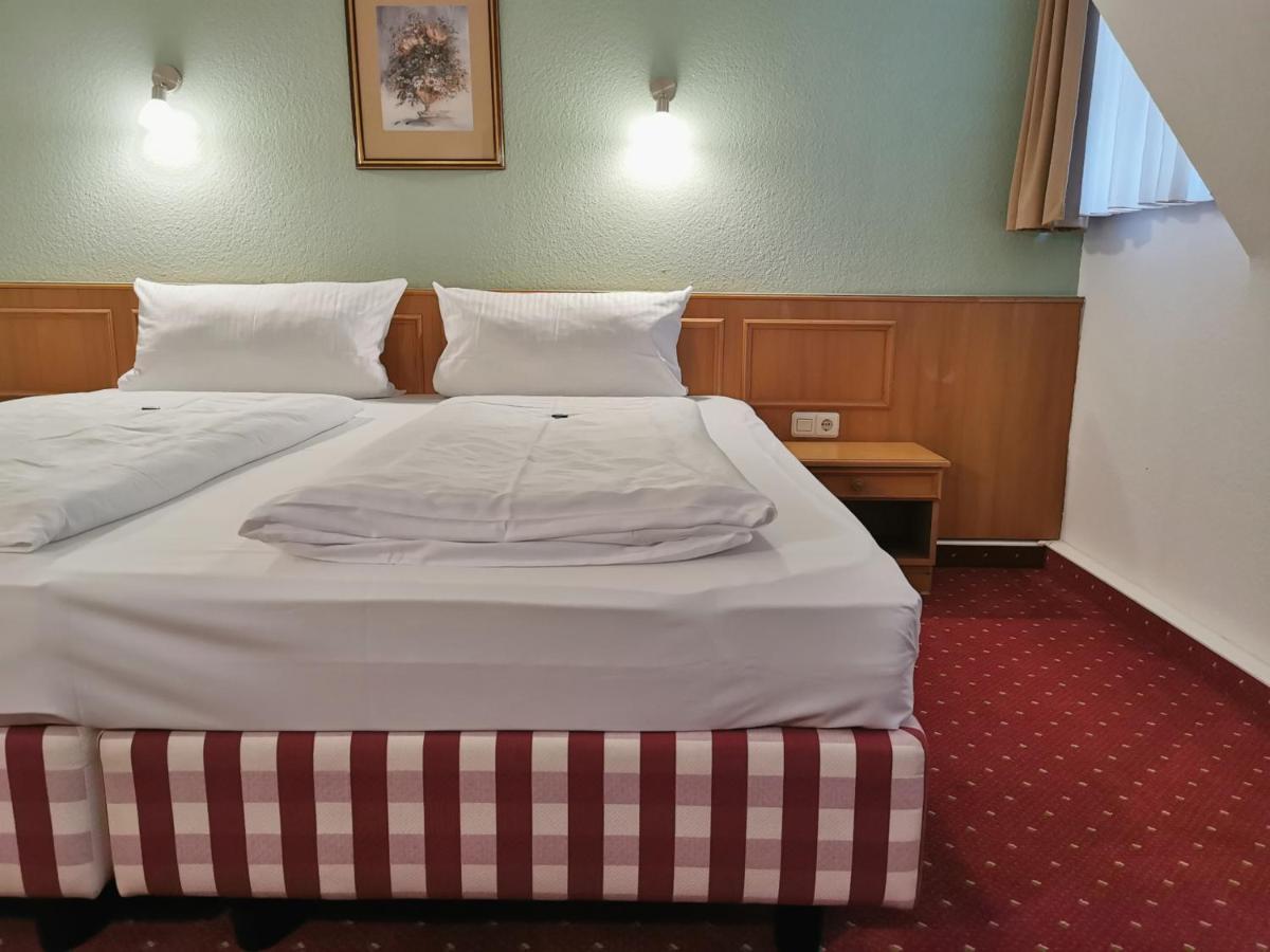 Landhotel Oelmuehle Mombris ภายนอก รูปภาพ