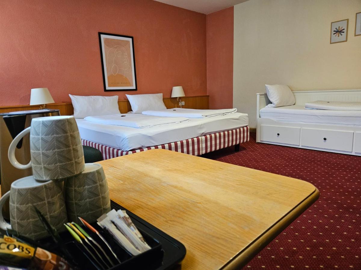 Landhotel Oelmuehle Mombris ภายนอก รูปภาพ