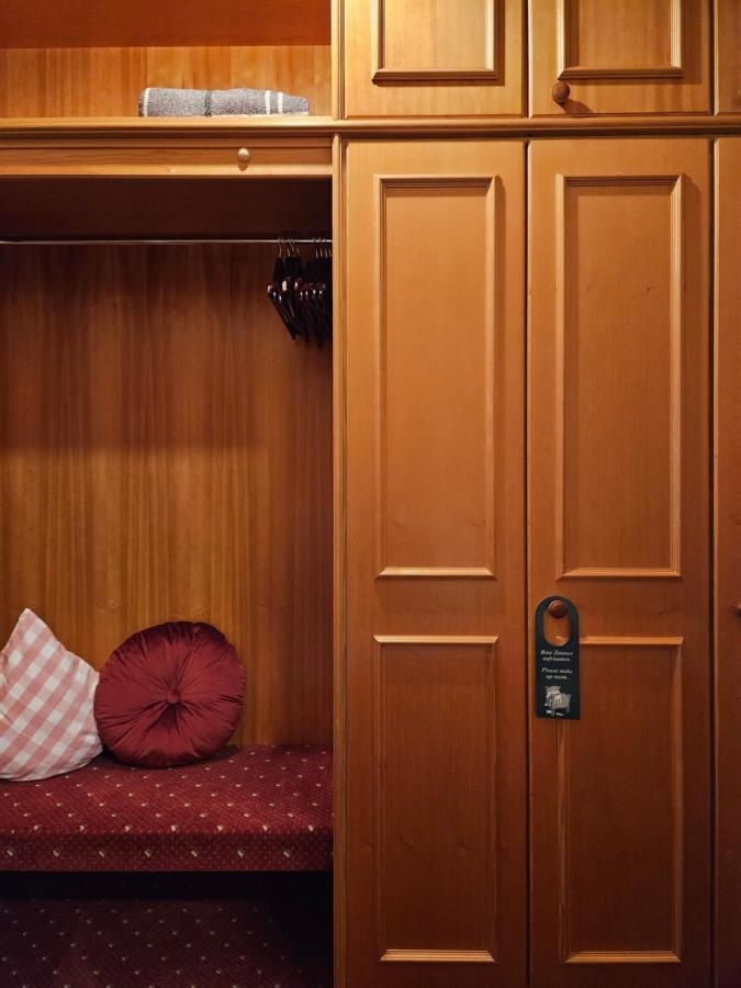 Landhotel Oelmuehle Mombris ภายนอก รูปภาพ