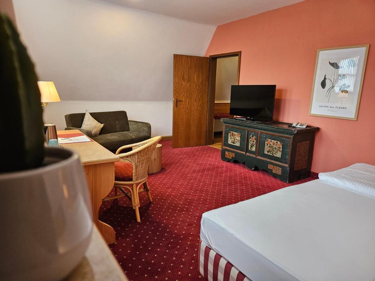 Landhotel Oelmuehle Mombris ภายนอก รูปภาพ
