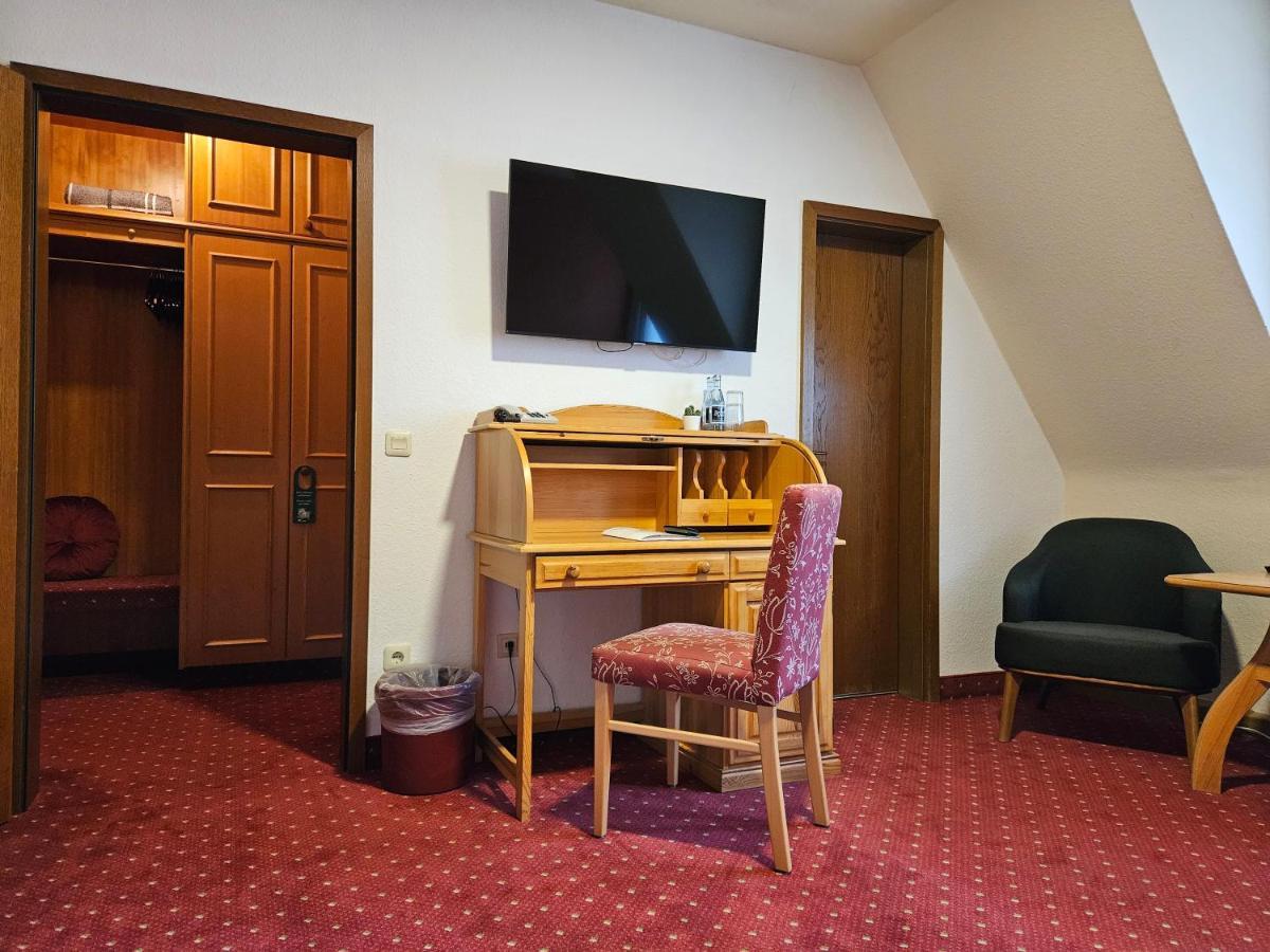 Landhotel Oelmuehle Mombris ภายนอก รูปภาพ